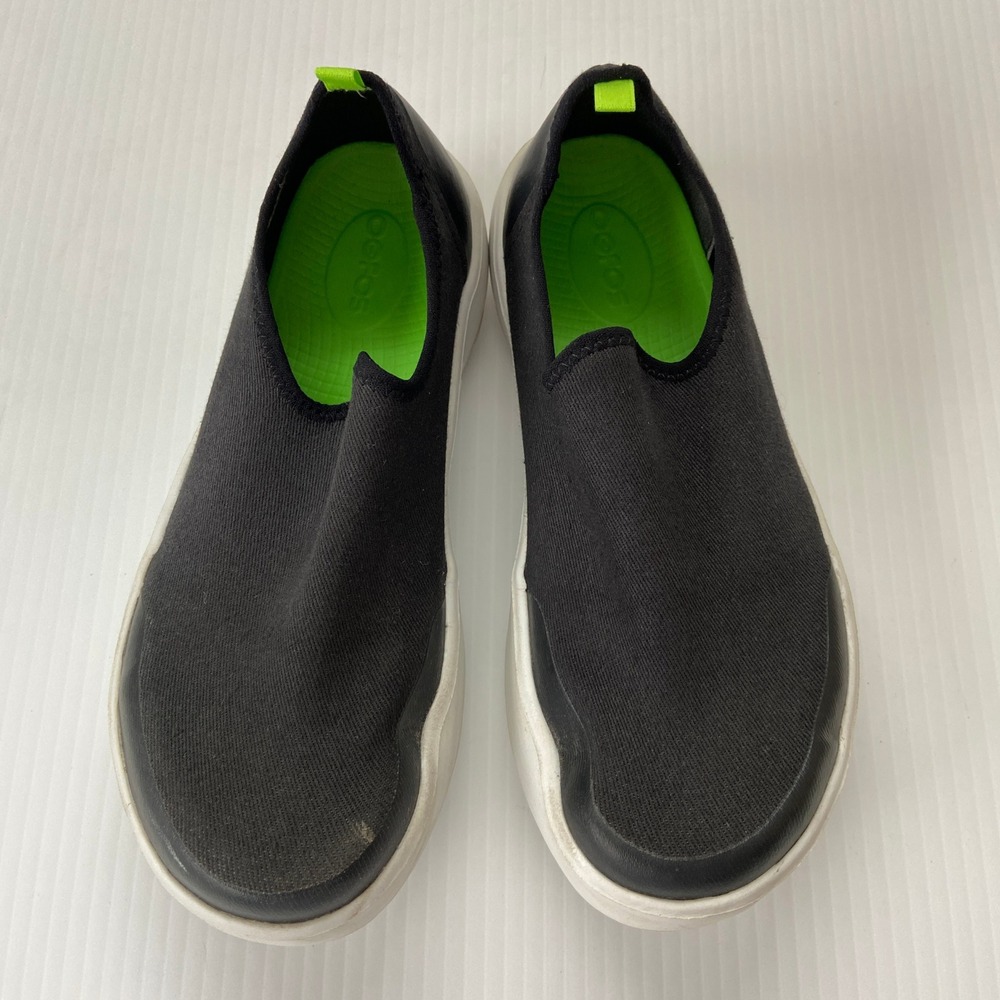 Oofos OOmg EeZee Slip On Low Sneakers Black White‎ Womens US 7 EU 38
